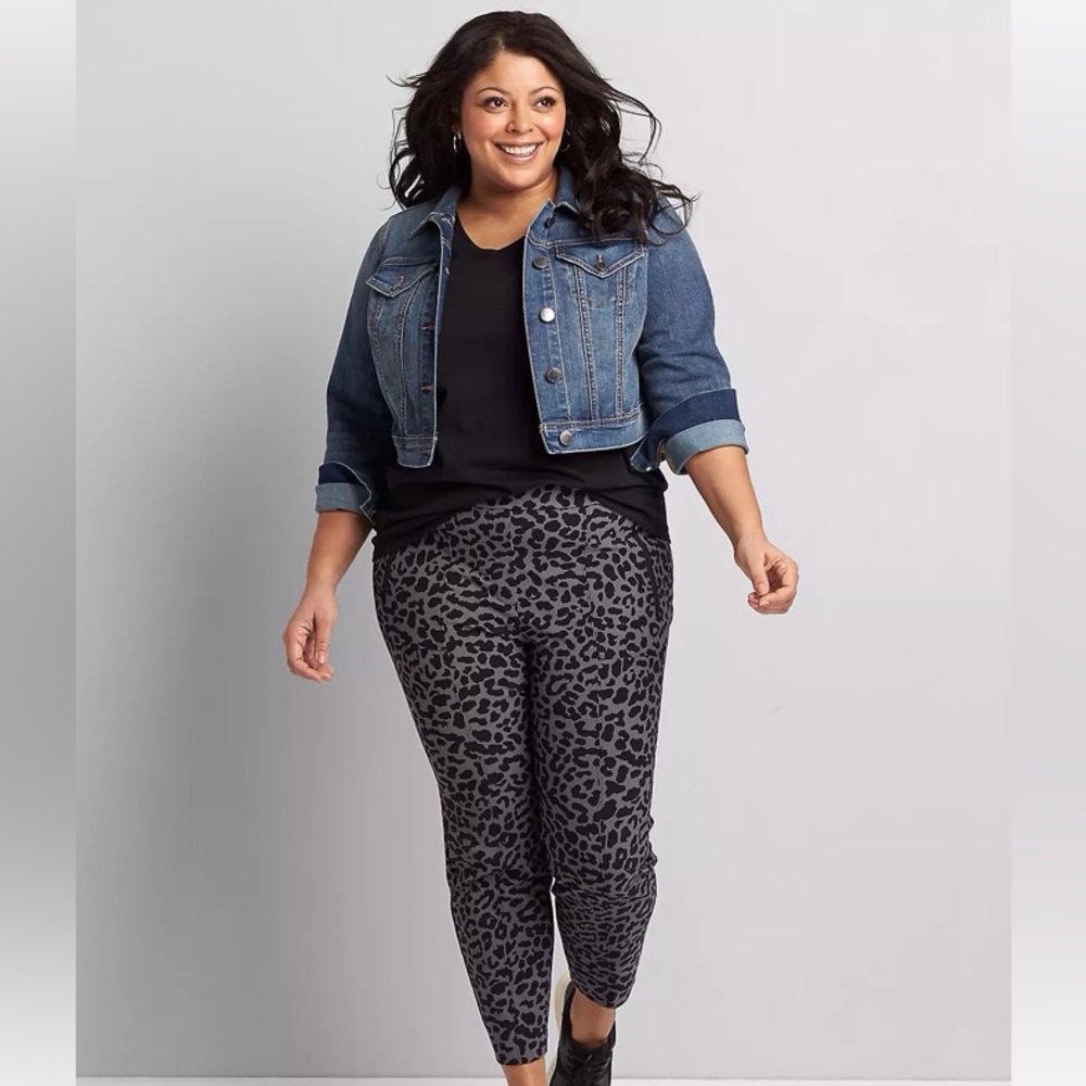 Lane Bryant Gray & Black Leopard Animal Print On The Go Pull On Ankle Pants